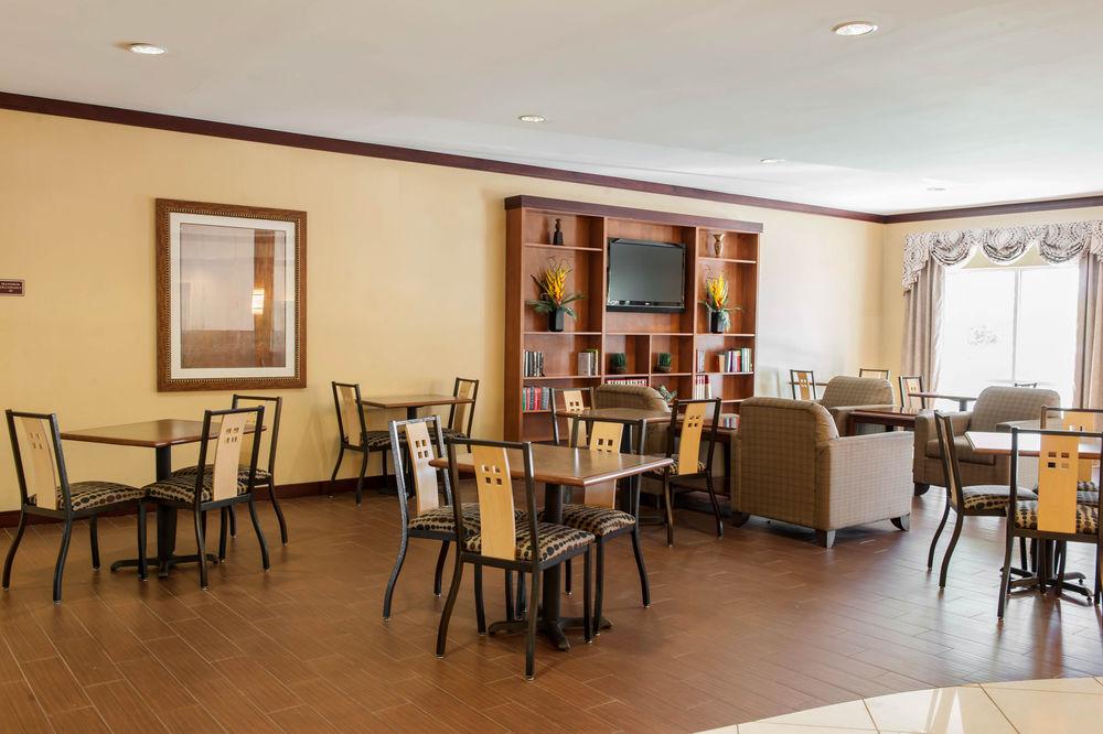 Comfort Suites Southport Exteriör bild
