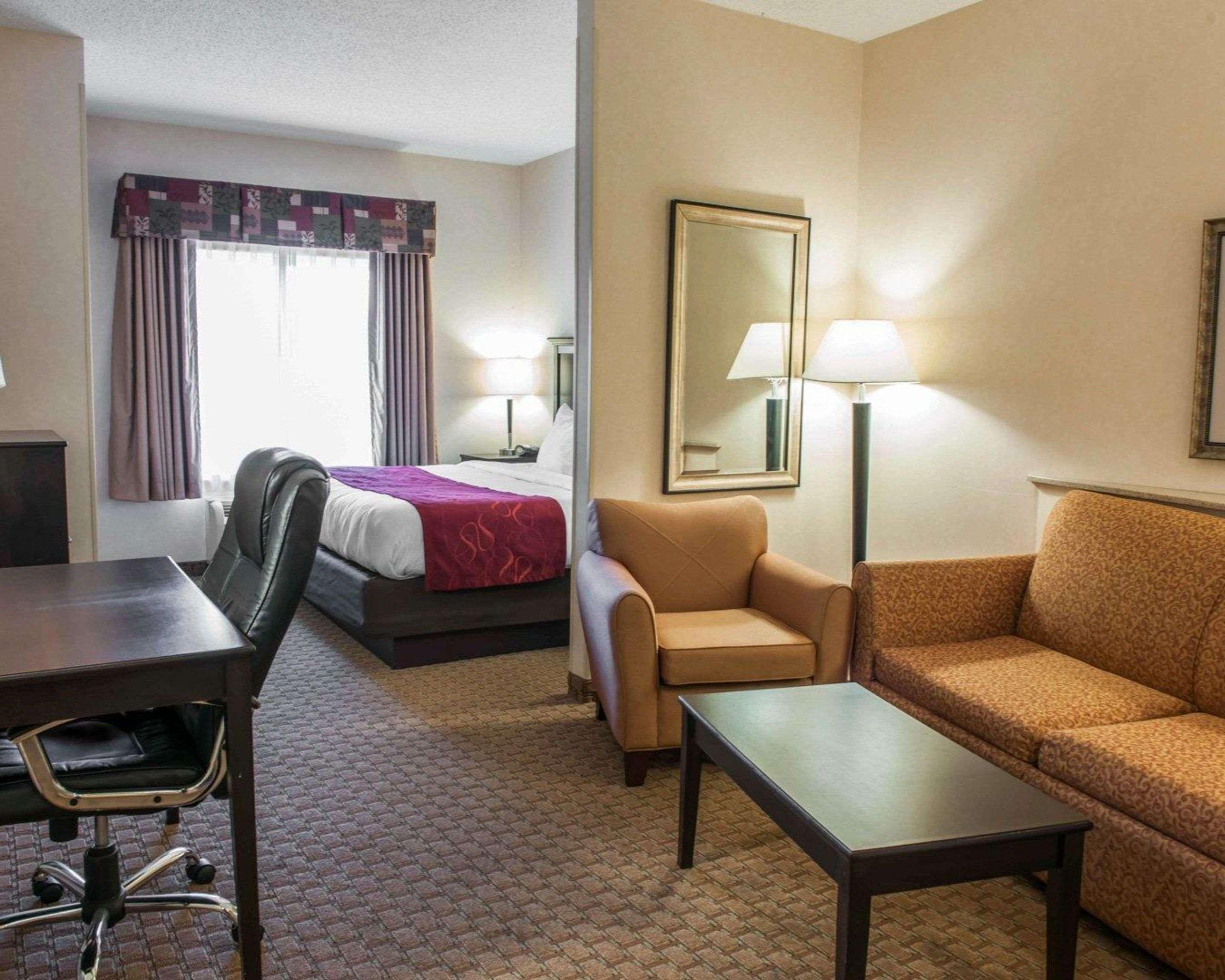 Comfort Suites Southport Exteriör bild