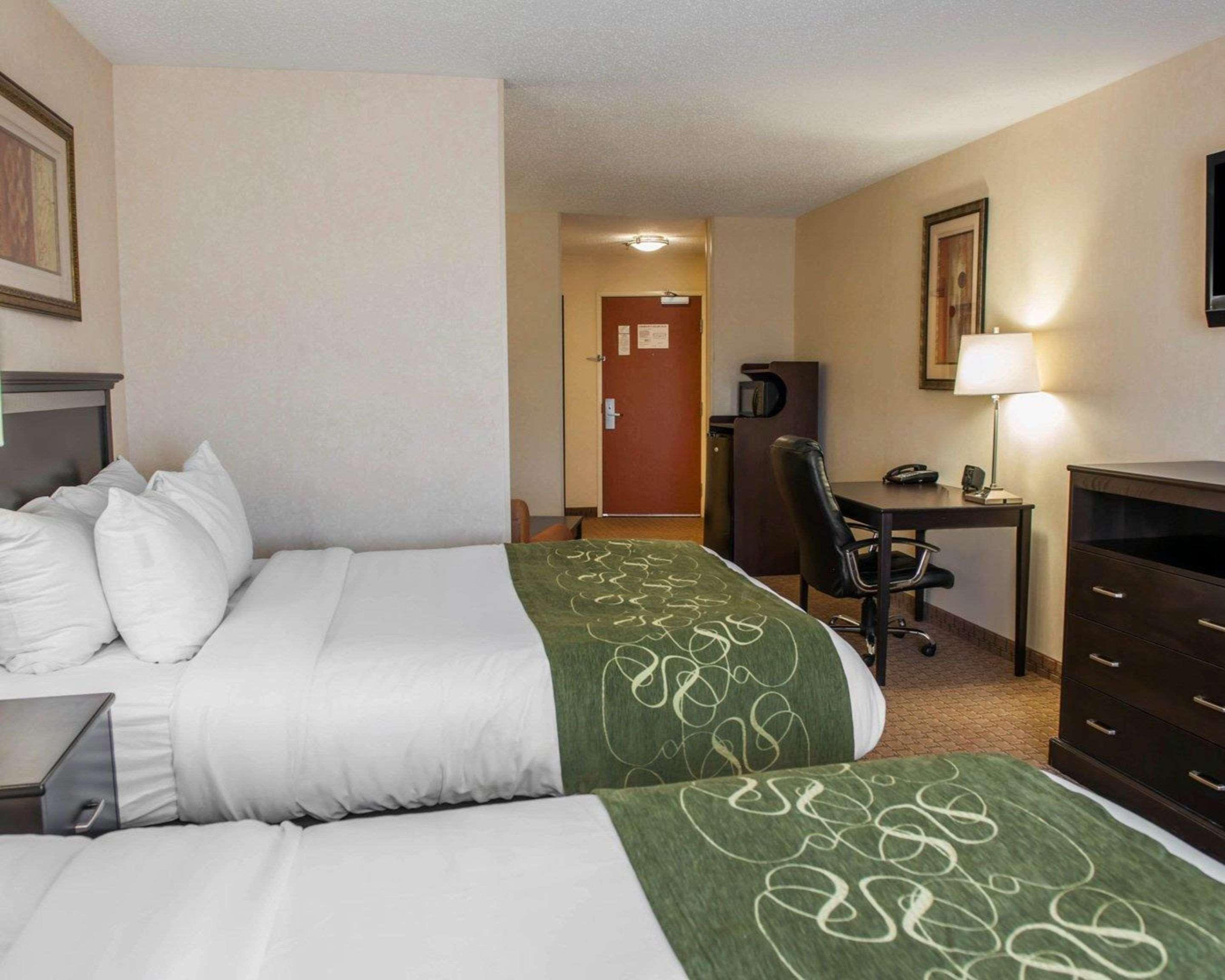 Comfort Suites Southport Exteriör bild
