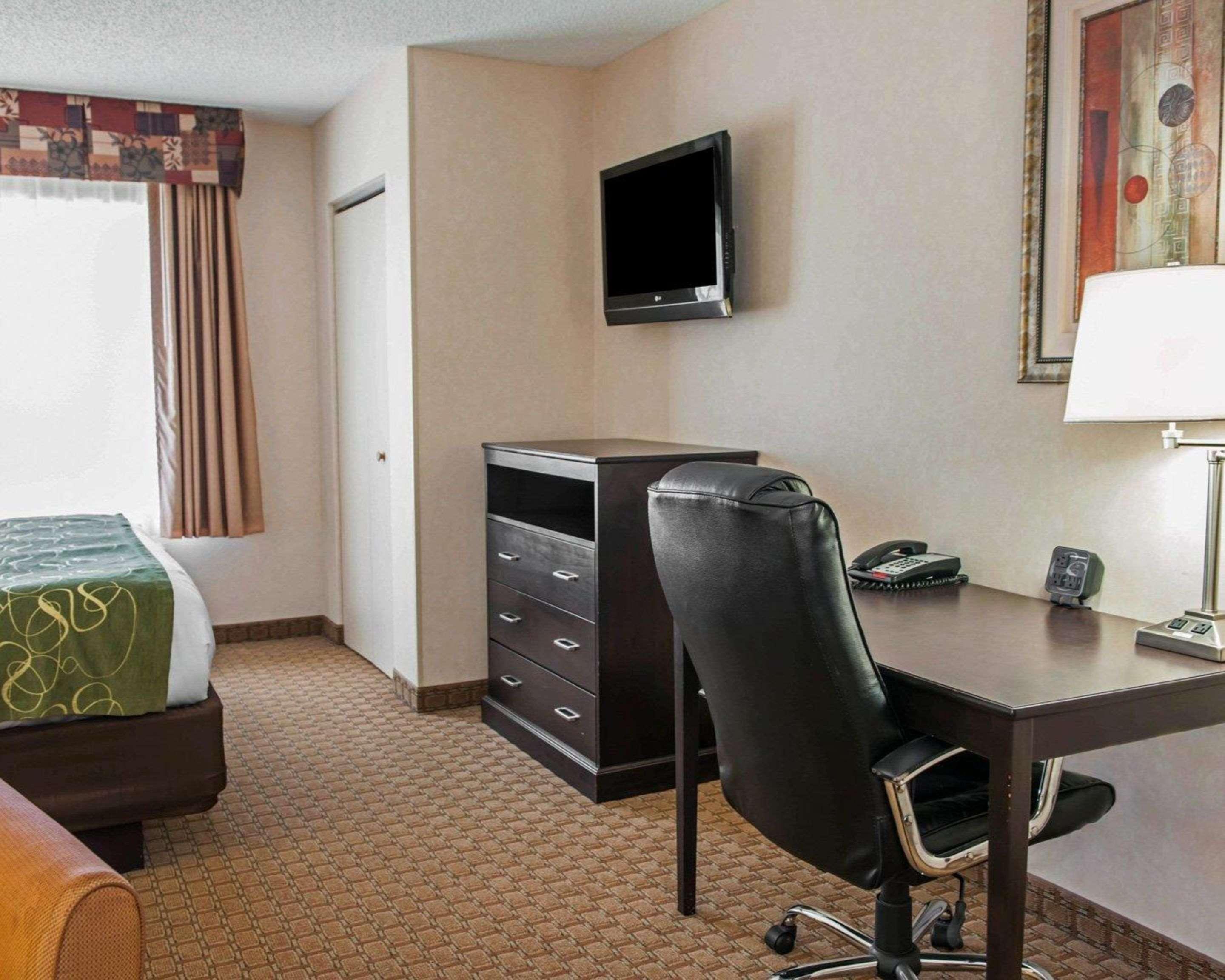 Comfort Suites Southport Exteriör bild