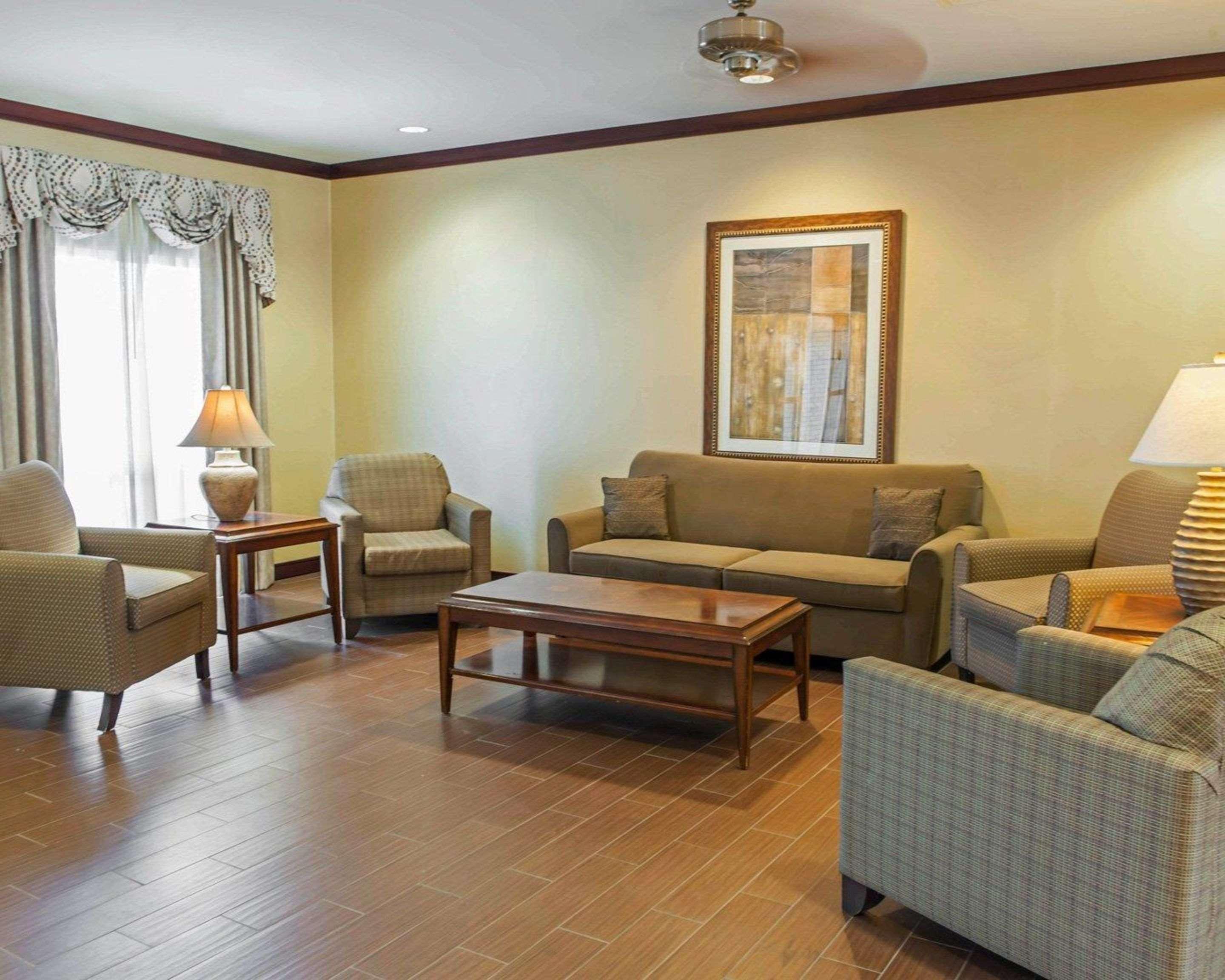 Comfort Suites Southport Exteriör bild