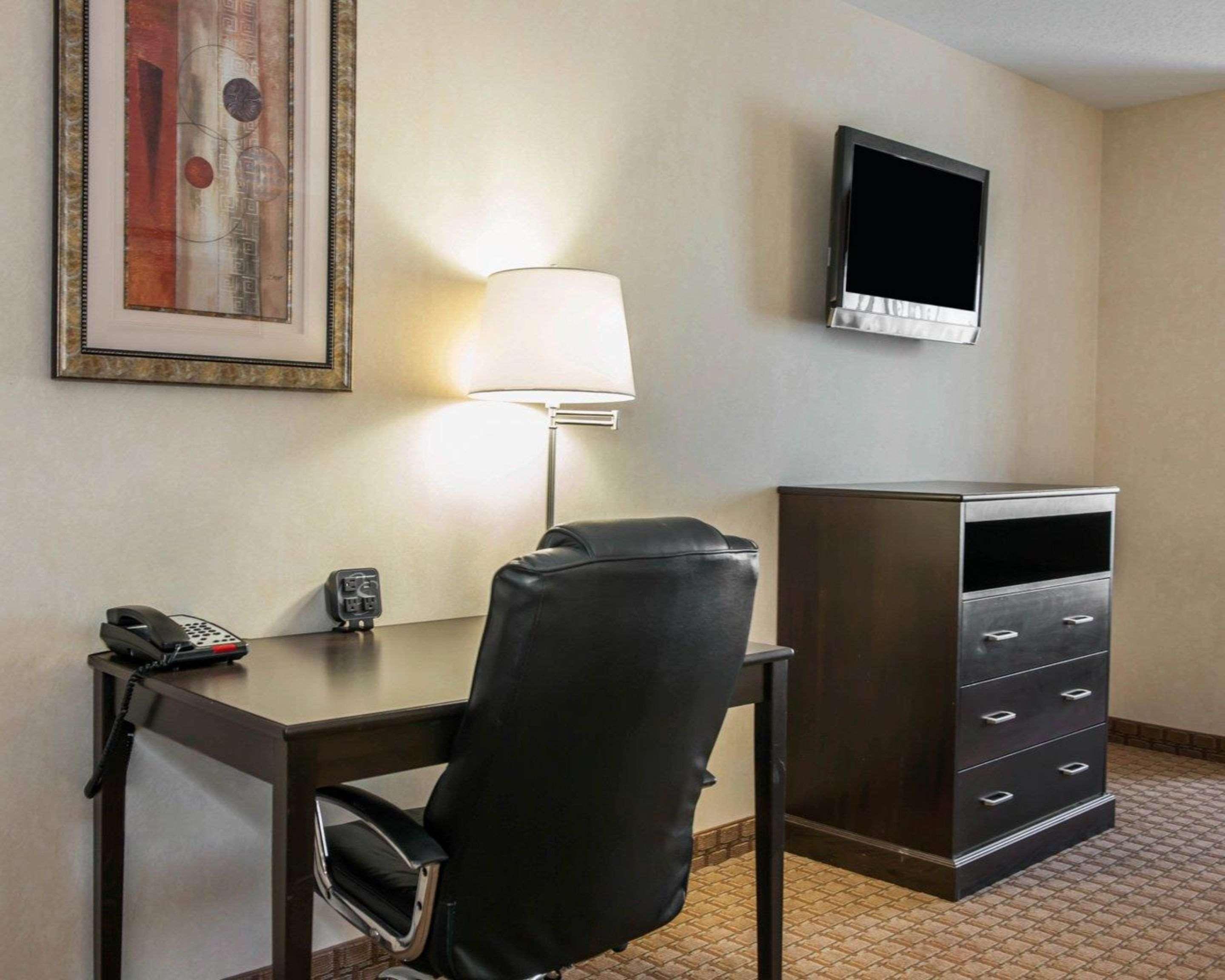 Comfort Suites Southport Exteriör bild