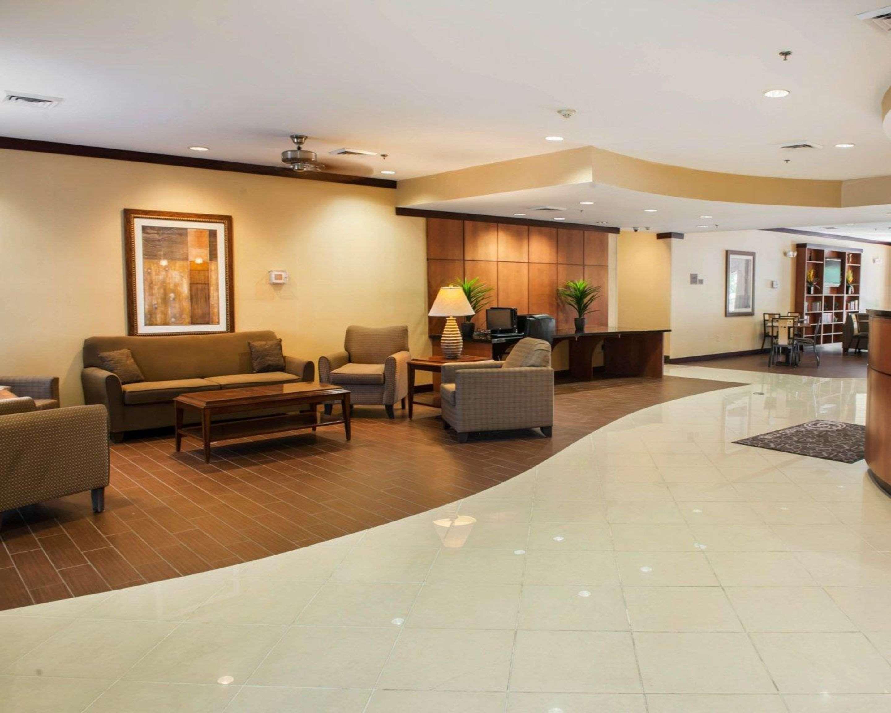 Comfort Suites Southport Exteriör bild